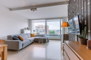 Huswell - Charming apartment near the beach with balcony